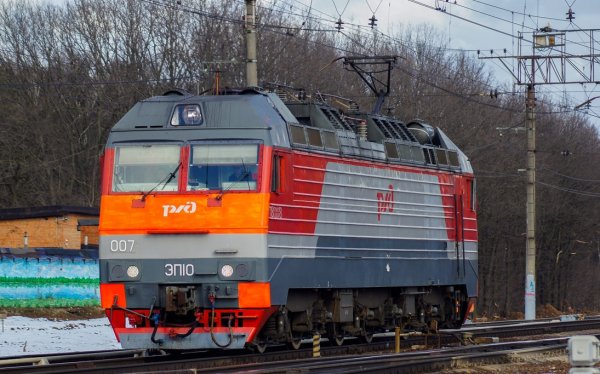 Электровоз ЭП10-007, ст.Солнечная, Москва
