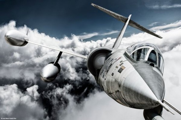 F-104