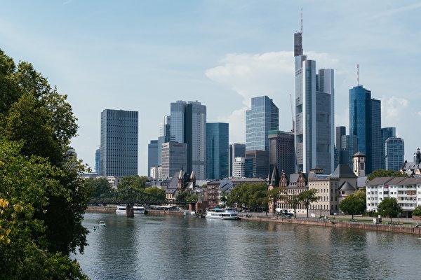 Frankfurt Germany Skyscrapers Rivers Bridges 600205 600x400
