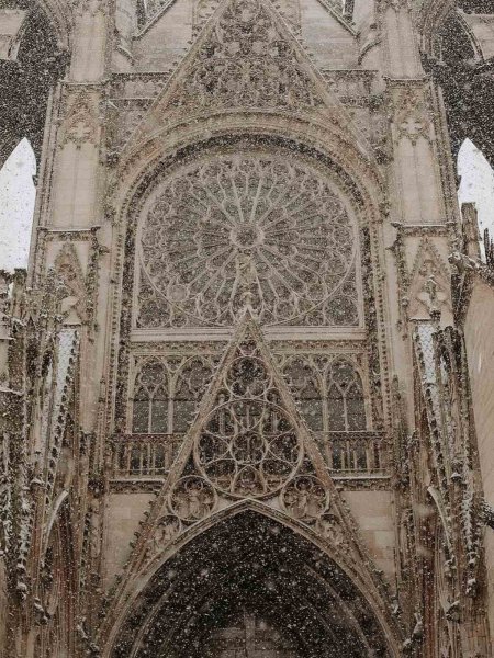 IMG-246b8ea5247be58b28149fe5ae957040-V