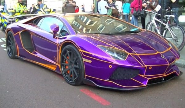 Lamborghini Aventador
