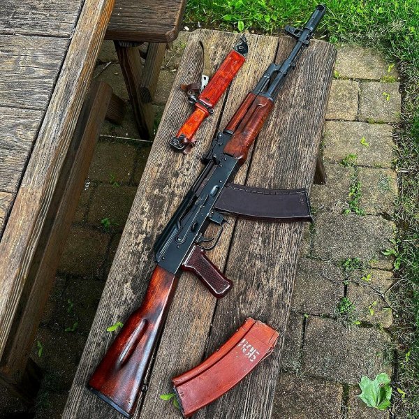 Самозарядный карабин Arsenal SLR-104FR