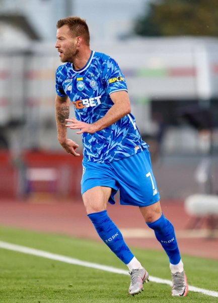 Андрей Ярмоленкo