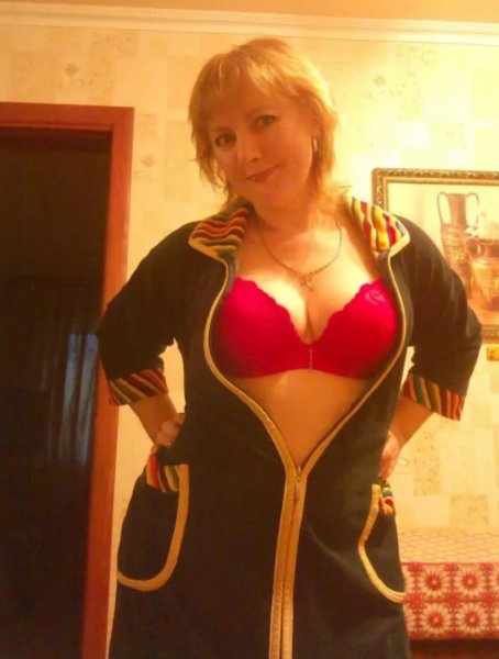 Бойкая дамочка