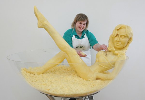 01-cheese-art