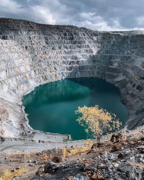 Вершина Теи