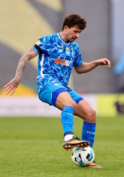 Назар Волoшин