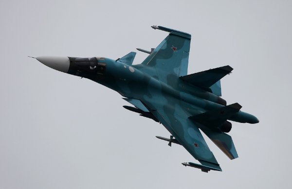 rossiiskii-istrebitel-bombardirovshchik-fullback-su-34-okb-s