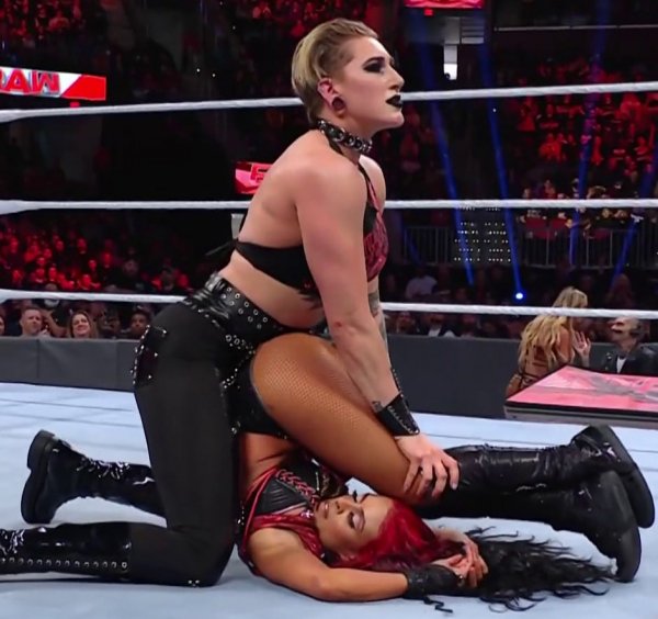 WWE (49)