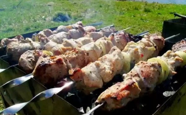 Шашлык из свинины с луком