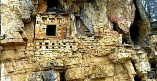 I - 2025-10-24T234849.736