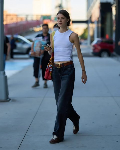 B76b506b655c3a7af22dea8a6c5f8a8e cropped 1020x1276