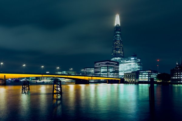 ночной мегаполис