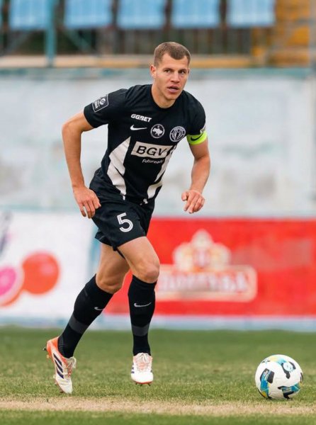 Эдуард Сарaпий