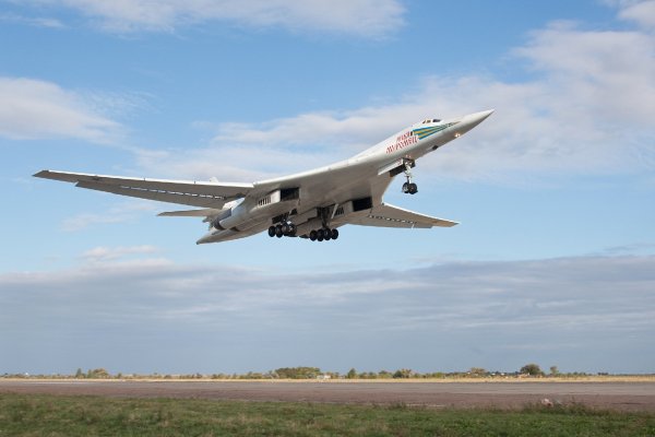 Airplane Takeoff 450906