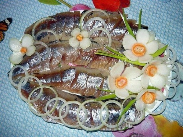 Вкусная и быстрая селедка в маринаде