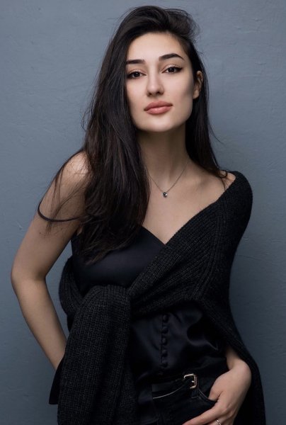 Ариана Лолаева