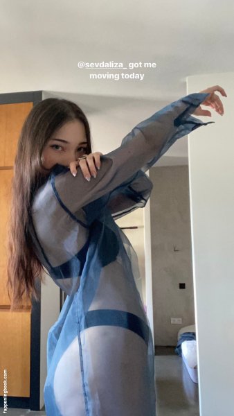 Aya Shalkar (Айя Шалкар)