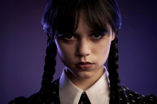 Wednesday Addams - Paint it black (cello version)